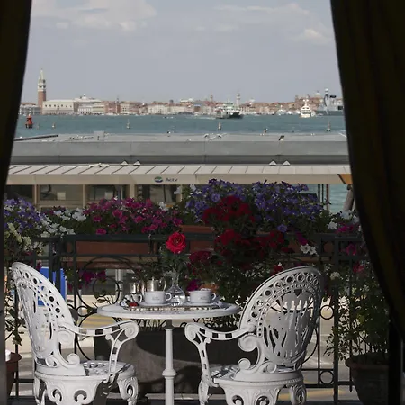 Riviera Hotel Venezia Lido