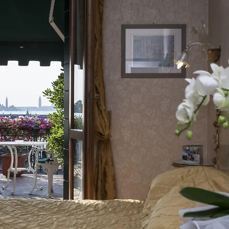 Hotel Riviera
